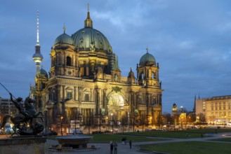 Berlin Cathedral, Lustgarten, behind the television tower, Blue Hour, Mitte, Berlin, Germany,