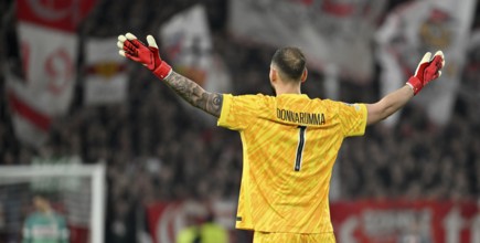 Goalkeeper Gianuigi Donnarumma FC Paris Saint-Germain PSG (01) Gesture Gesture from behind