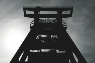 Winding tower, silhouette, backlight, sunlight, industrial monument, coal, mining, Zeche