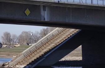 Partially collapsed Carola Bridge, February 2025, Dresden, Saxony, Germany, Europe