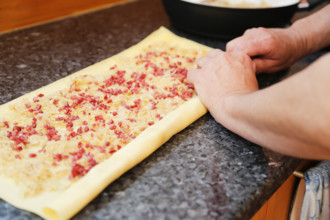 Swabian cuisine, preparation of Krautkrapfen, Swabian Mehlsäck, roll up raw pasta pancakes with