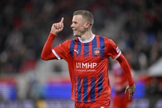 Goal celebration Adrian Beck 1. FC Heidenheim 1846 FCH (21) Voith-Arena, Heidenheim,