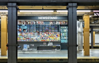 New York. Manhattan. Newspaper kiosk in the subway
