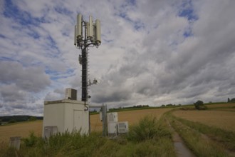 Mobile phone system, Reichertshausen, Pfaffenhofen, Pfaffenhofen an der Ilm, Bavaria, Upper