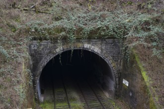 Railway tunnel in the Ohrenklinge, Westfrankenbahn, Gottwollshausen, regional railway, Deutsche