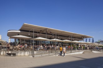 Jungfernstieg with many people and catering Cafe Alsterpavillon Alex, Neustadt, Hamburg, Germany,