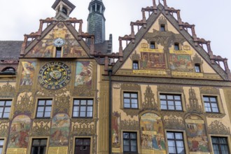 Painted façade and astronomical clock on Ulm Town Hall from the 15th century, Ulm, Swabian Alb,