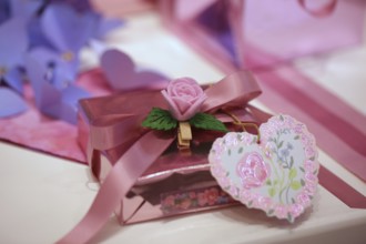 Gift with heart pendant Valentine's Day at Creativeworld Frankfurt