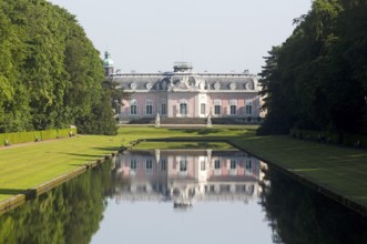 Castle park, view over the mirror pond to the castle