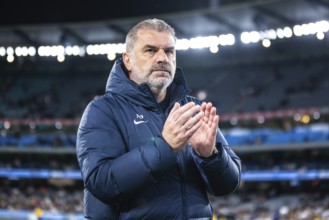 MELBOURNE, AUSTRALIA, MAY 22: Ange Postecoglou of Tottenham Hotspur thanks fans after losing to