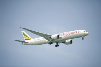 30.07.2023, Singapore, Republic of Singapore, Asia, A Boeing 787-9 Dreamliner passenger aircraft of