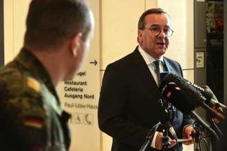 Defence Minister Boris Pistorius (SPD) informs media representatives about the increase in the