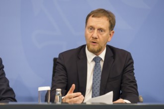 Michael Kretschmer (CDU, Minister-President of the Free State of Saxony) during a press conference