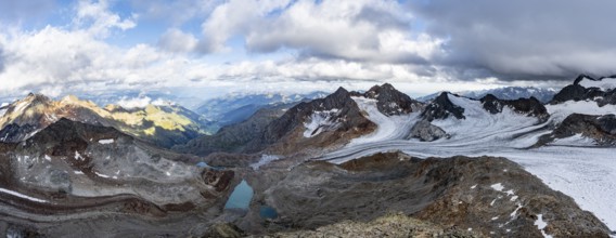 Panorama from the summit of the Becher, high mountain landscape, view of mountain peaks
