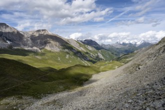 View of mountain valley near the Glorerhütte, Wiener Höhenweg, Schober Group, Hohe Tauern National