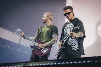Zacky Vengeance and Synyster Gates (Brian Elwin Haner Jr.), guitarists of Avenged Sevenfold live at