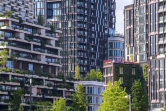 Residential tower Wonderwoods, 2 green buildings, in Utrecht in the new Healthy Urban Quarter, at