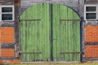 View of a barn door of an old farmhouse, Half-timbered, Historical, Böhme, Heidekreis, Rethem