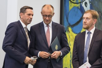 Olaf Lies (SPD, Minister President of Lower Saxony), Friedrich Merz (CDU, Federal Chancellor) and