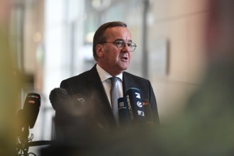 Defence Minister Boris Pistorius (SPD) informs media representatives about the increase in the