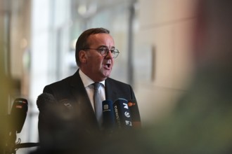Defence Minister Boris Pistorius (SPD) informs media representatives about the increase in the