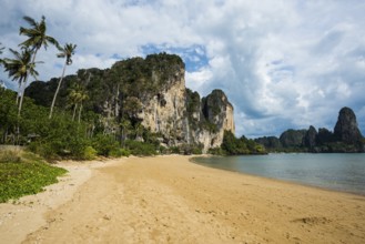 Tonsai Beach, Ton Sai Bay, Ao Nang, Krabi, Thailand, Asia