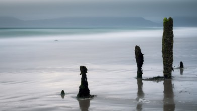Long exposure at rossbeigh beach in county kerry ireland