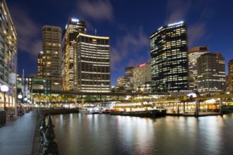 SYDNEY, AUSTRALIA, Feb 10th 2015: Circular Quay at rush hour on a summer's evening in Sydney,