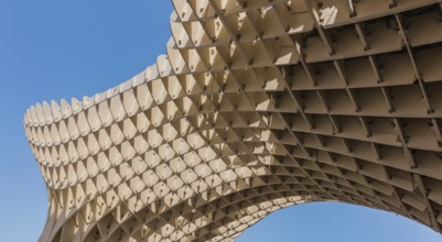 A picture of the Metropol Parasol structure, in Seville