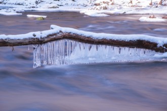 Der Fluss Schwarza im Thüringer Schwarzatal, The river Schwarza in Thuringia Schwarzatal