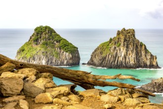 Fernando de Noronha, Brasil. Turquoise water around the Two Brothers rocks, UNESCO World Heritage
