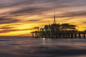 A picture of the Santa Monica Pier at sunset