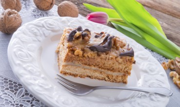 Walnut caramel cake