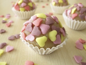 Marzipan pralines with sugar hearts