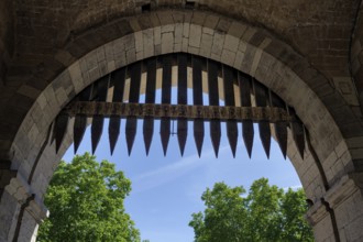 Portcullis of the medieval Severinstorburg in Cologne