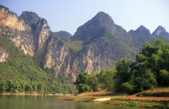 The Zuojiang or Zuo River (Chinese: ??, pinyin: ZuoJiang, literally 'Left River') is a river in