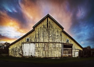Sunset at an Abandoned Barn, Color Image, Evening, Sunrays