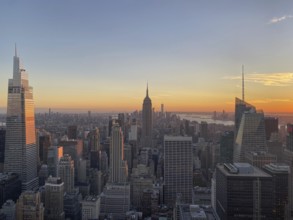 Panorama of New York at sunset with the Empire State Building in the centre, the skyline of a big