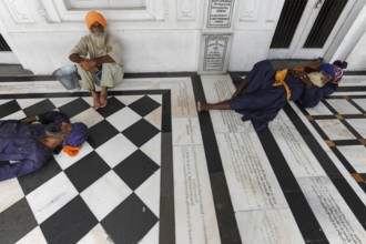 22.07.2011, Amritsar, Punjab, India, Sikh worshippers at the Golden Temple, the highest sanctuary