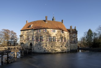 Lüdinghausen, Vischering Castle, view from the west over the moat