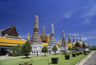 Wat Phra Kaew (Temple of the Emerald Buddha), full official name Wat Phra Si Rattana Satsadaram is