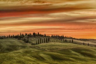 A beautiful sunrise over the hills of Tuscany
