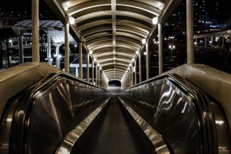 Long moving sidewalk (Kobe Meriken Park). Shooting Location: Kobe city, Hyogo Pref