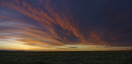 Cloud front approaching