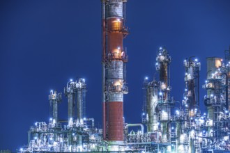 Factory night view of Kawasaki Keihin industrial zone. Shooting Location: Kawasaki City, Kanagawa