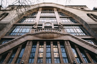 The facade of the oldest and most beautiful restaurant in Europe is the Alexandra book cafe in