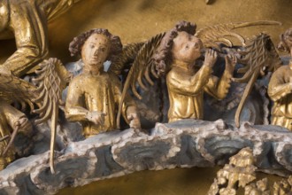 Centre section with angels playing music, St., Sankt, Saint