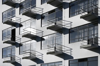 Bauhaus studio house with balconies, Dessau, Saxony-Anhalt, Germany, Europe