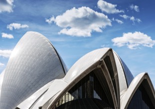 Famous sydney opera house landmark modern architecture detail in australia on sunny day
