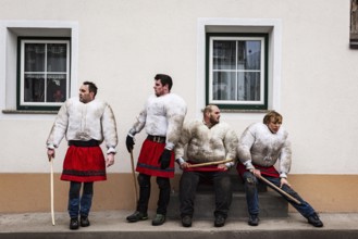 Wampeler Reiten, nonsensical Thursday, carnival, tradition, intangible cultural heritage, Axams,